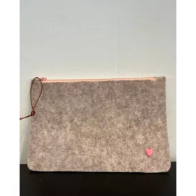 Szívecskés neszesszer